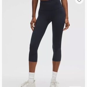 Lululemon Wunder Under Leggings Black 21” - Size 8